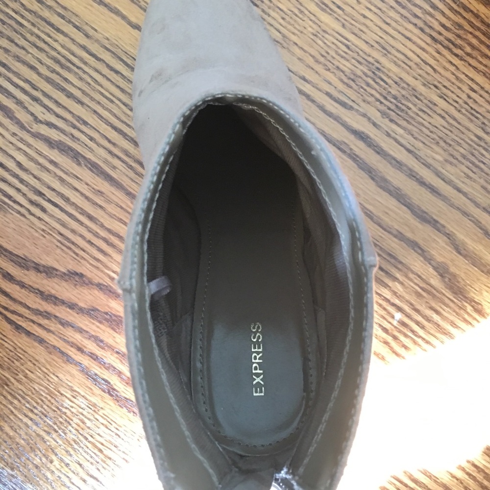 Express Grey Booties - Picture 4 of 4